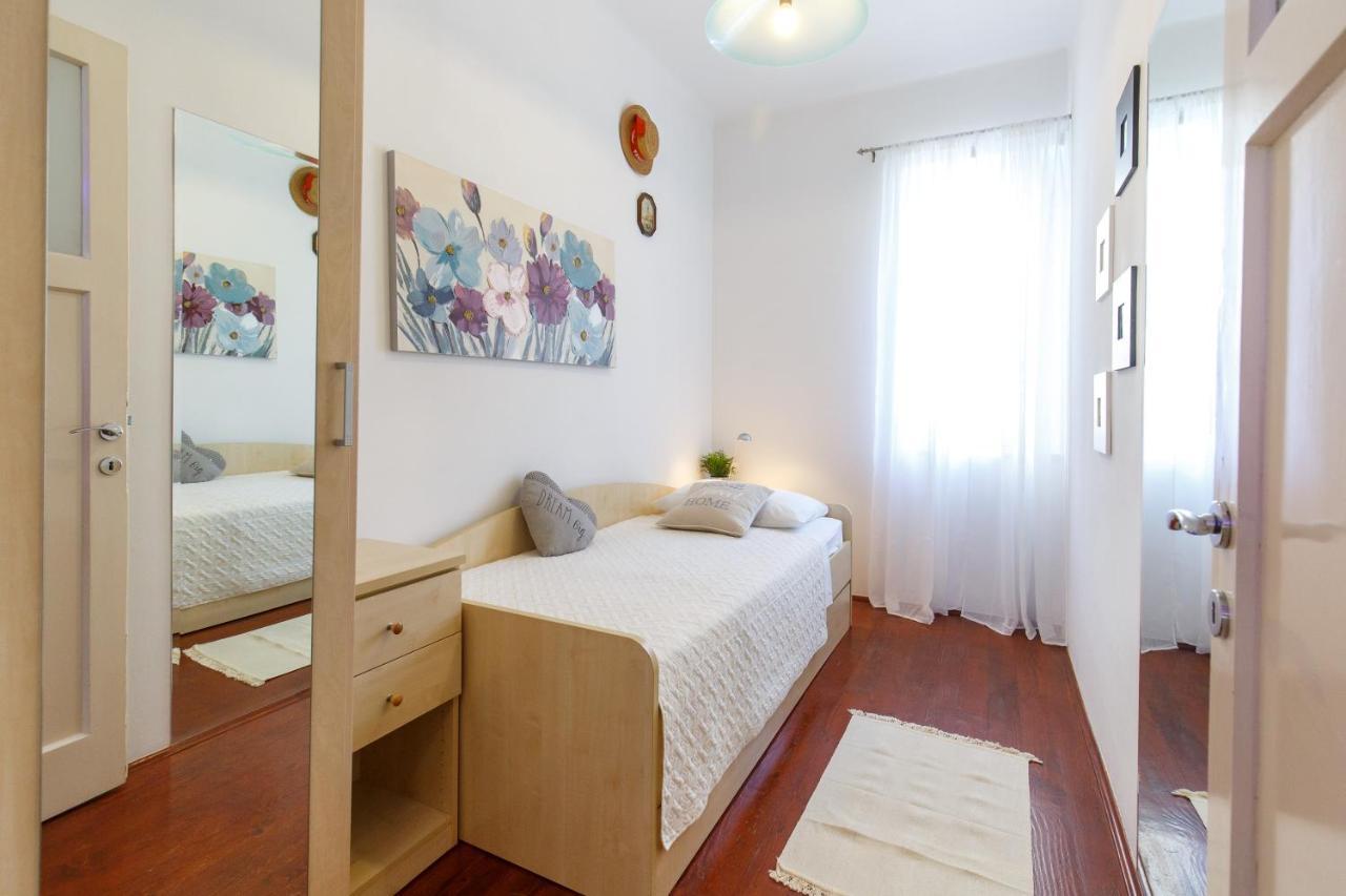 Spacious Apartment Center Split Bagian luar foto